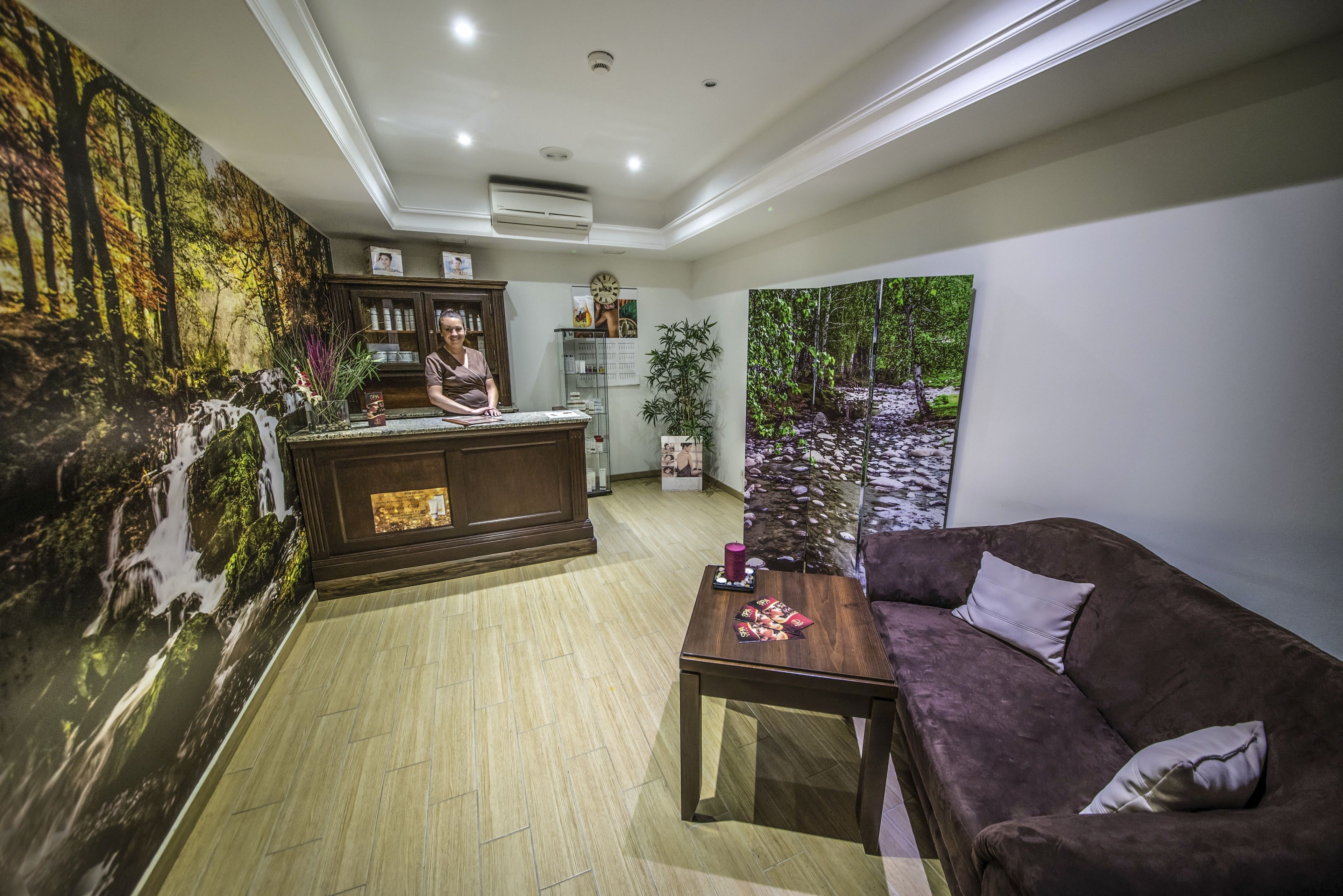 couples treatment room(s), sauna, turkish bath/hammam, body treatments