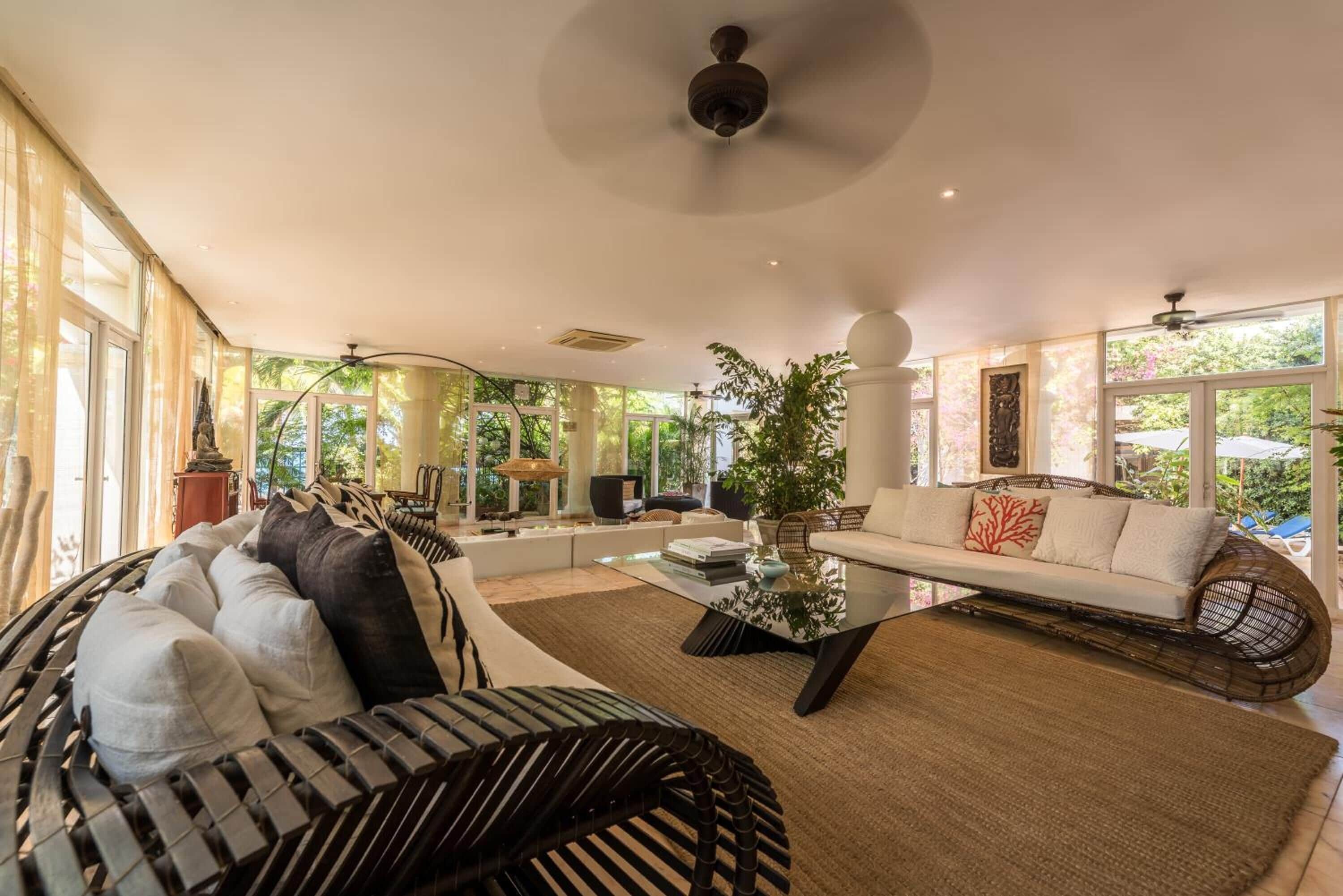 TV màn hình phẳng 