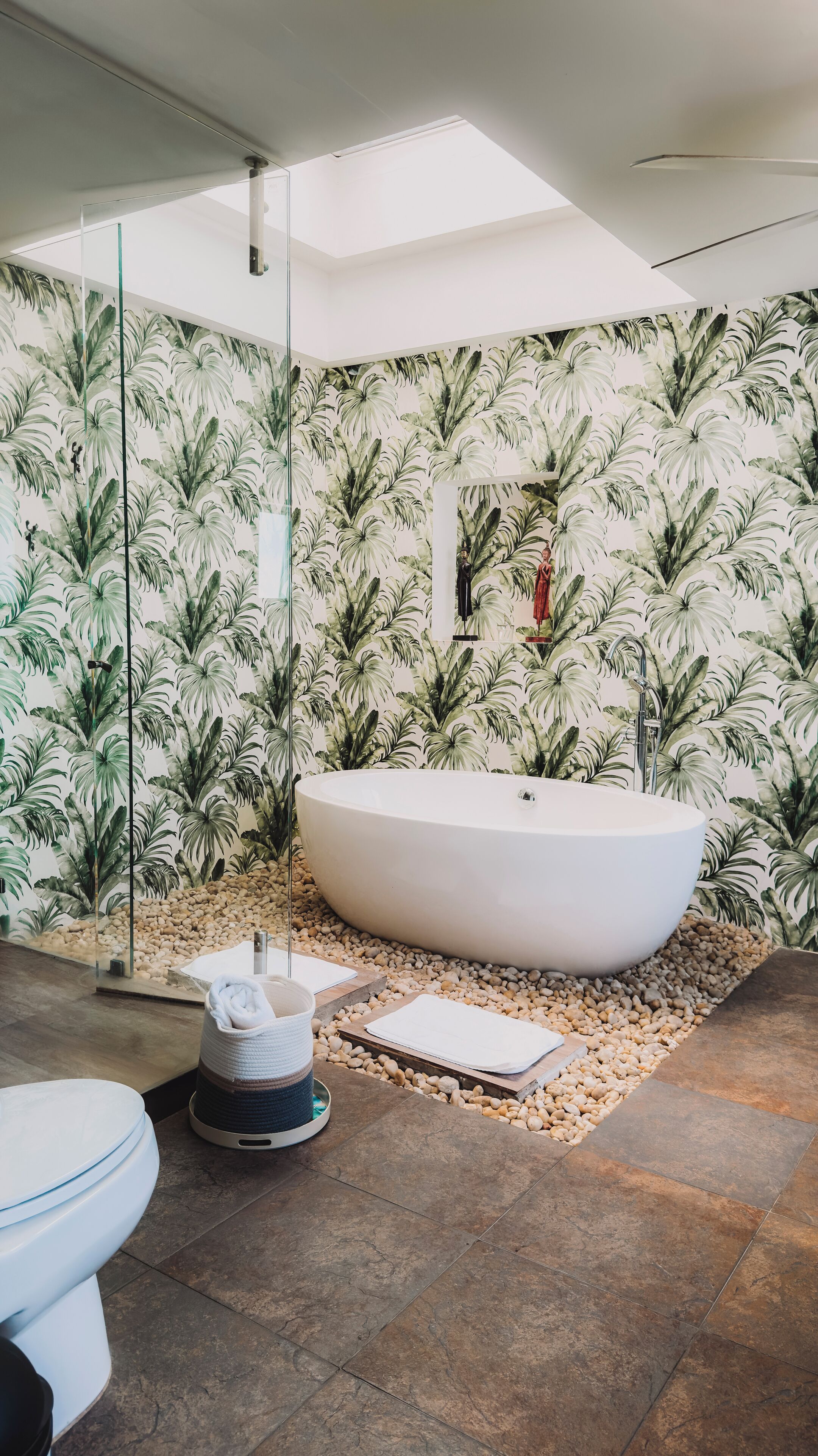 Luxury Suite, 1 King Bed, Ocean View | Bathroom