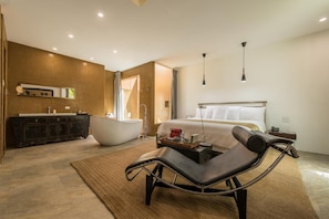 Flat-screen TV, heated floors