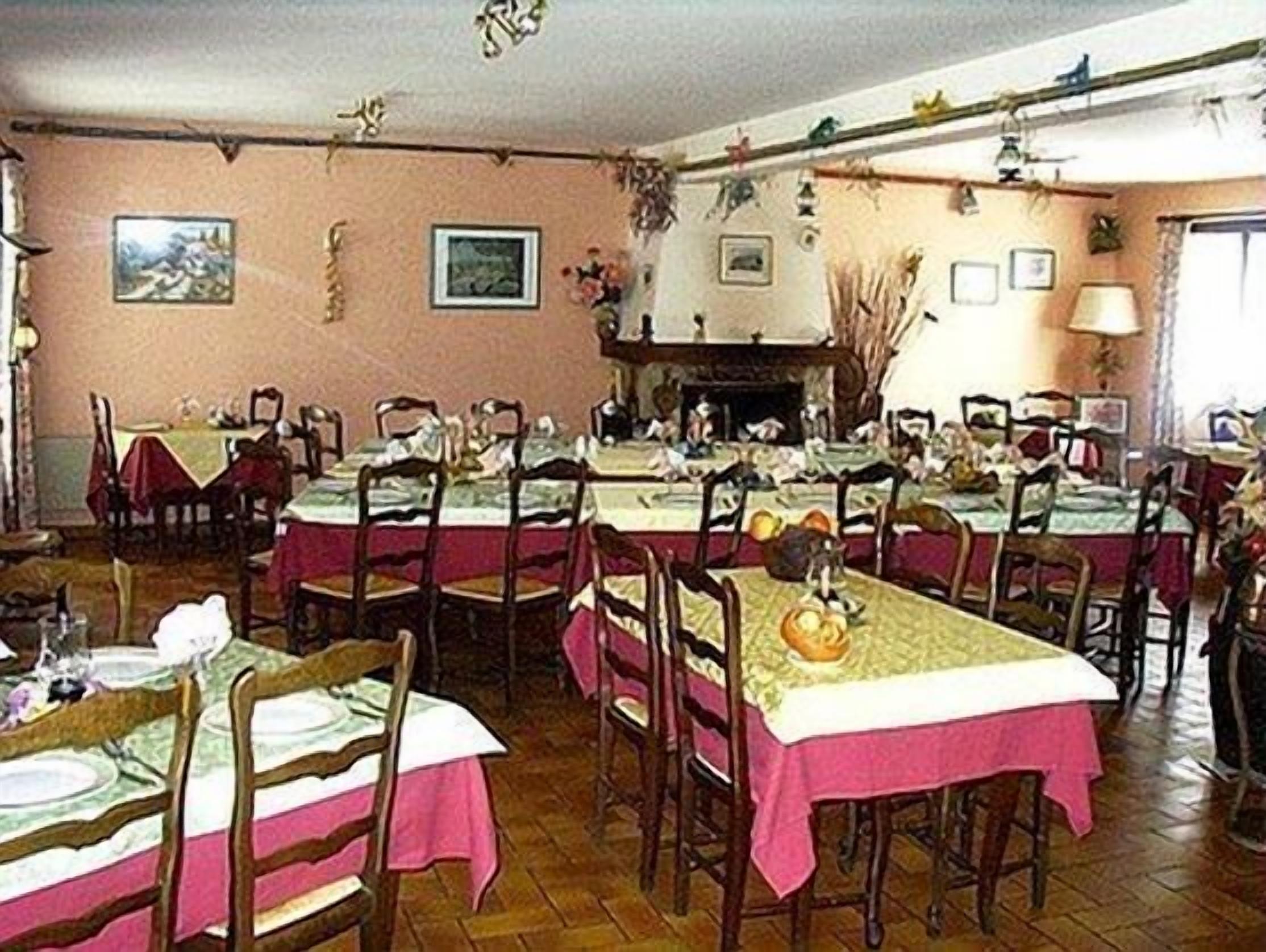 breakfast, dinner served; french cuisine, pool views