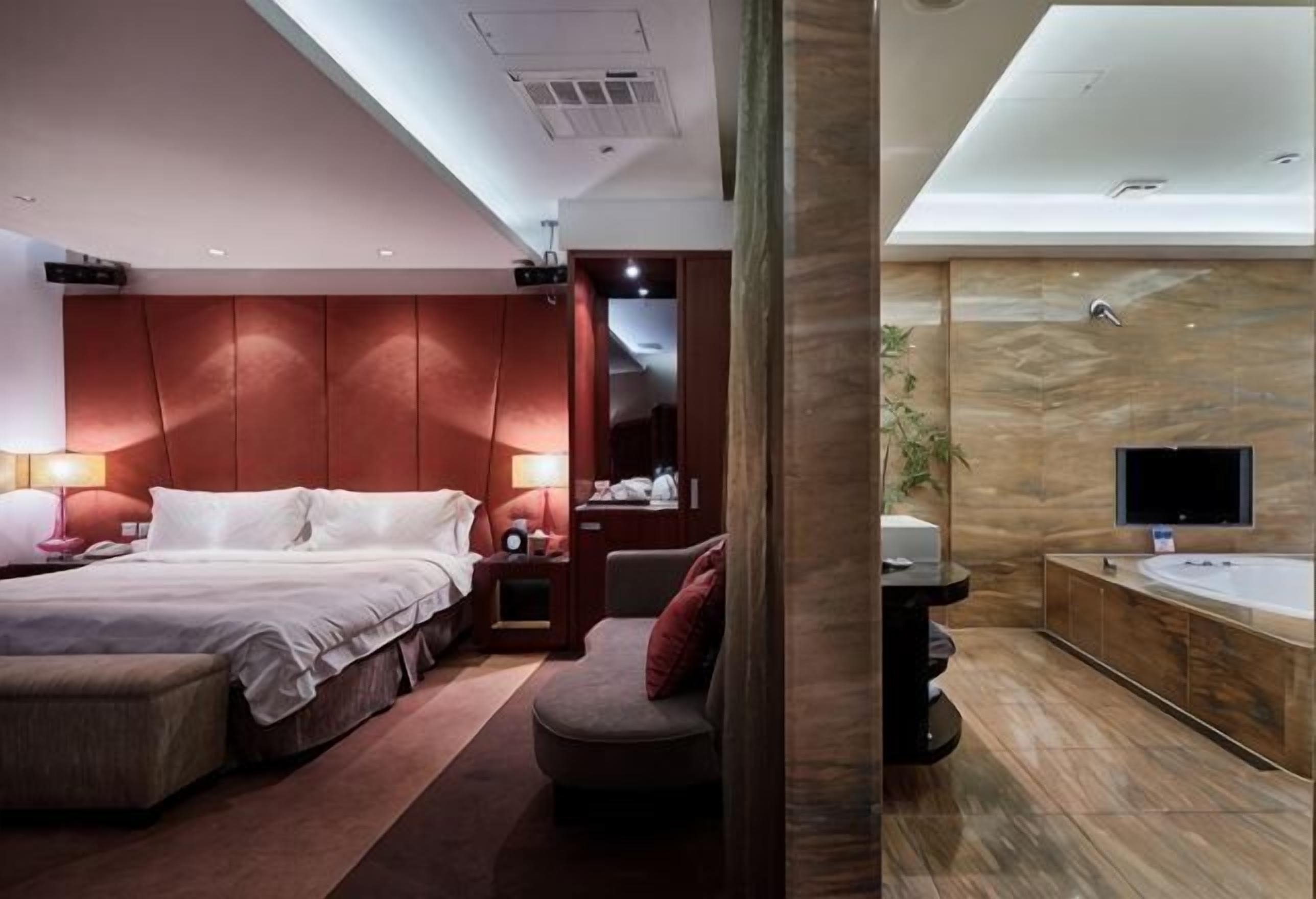 Premium bedding, free minibar, in-room safe, individually decorated