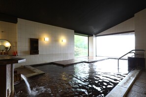 室内 SPA 浴缸