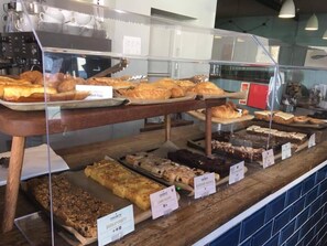 الطعام والشراب