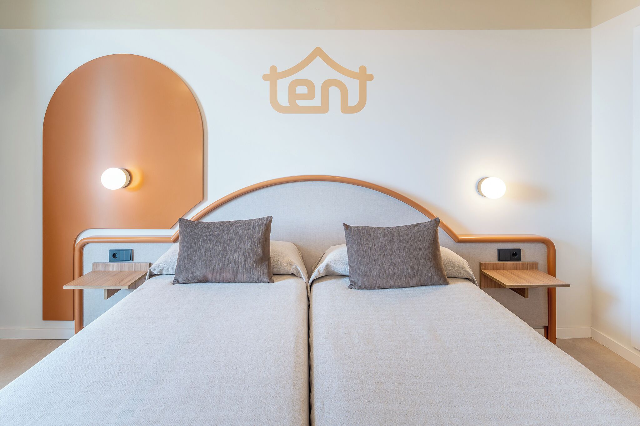 Photo - tent Arenal