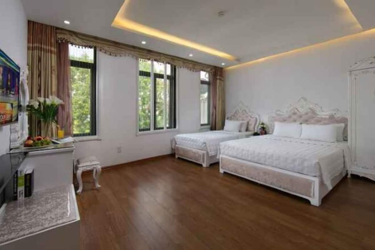 Minibar, in-room safe, desk, soundproofing