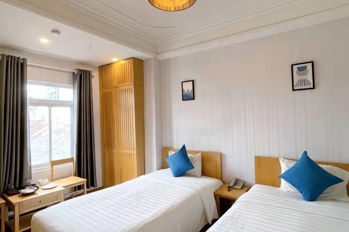 Minibar, coffres-forts dans les chambres, bureau, Wi-Fi gratuit