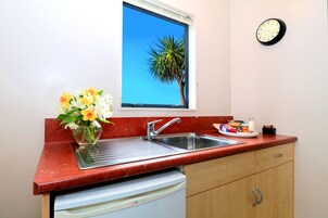One Bedroom Unit | Private kitchenette | Fridge, microwave, coffee/tea maker, electric kettle