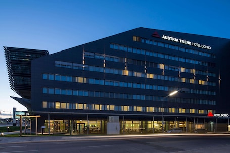Exterior. Austria Trend Hotel Doppio
