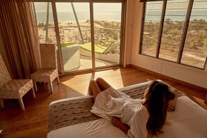 Luxury Villa | Premium bedding, bed sheets