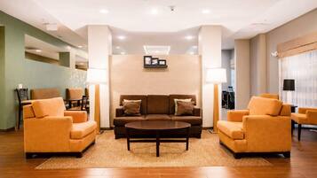 Coin salon dans le hall