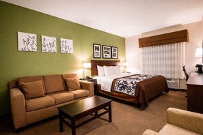 Escritorio, tabla de planchar con plancha, wifi gratis y ropa de cama 