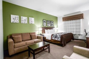 Desk, iron/ironing board, free WiFi, bed sheets - Sleep Inn & Suites Marion - Military Institute (Marion)