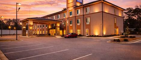 Fasade – kveld/natt