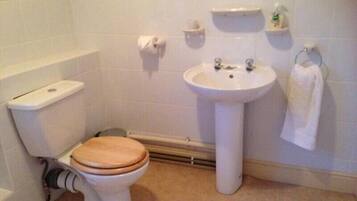 Kamar Triple, ensuite (Bath only) | Wi-Fi gratis