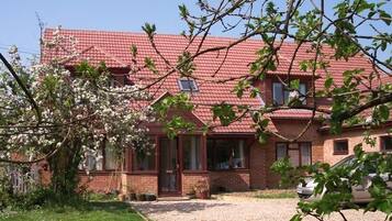 Bagian depan properti