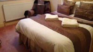 Tweepersoonskamer, en-suite badkamer (Cosy Double, Bath only)