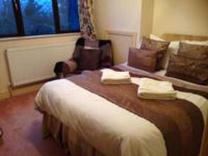 Double Room, Ensuite (Cosy Double, Bath only) | Free WiFi - Westgrange House B&B (Herne Bay)