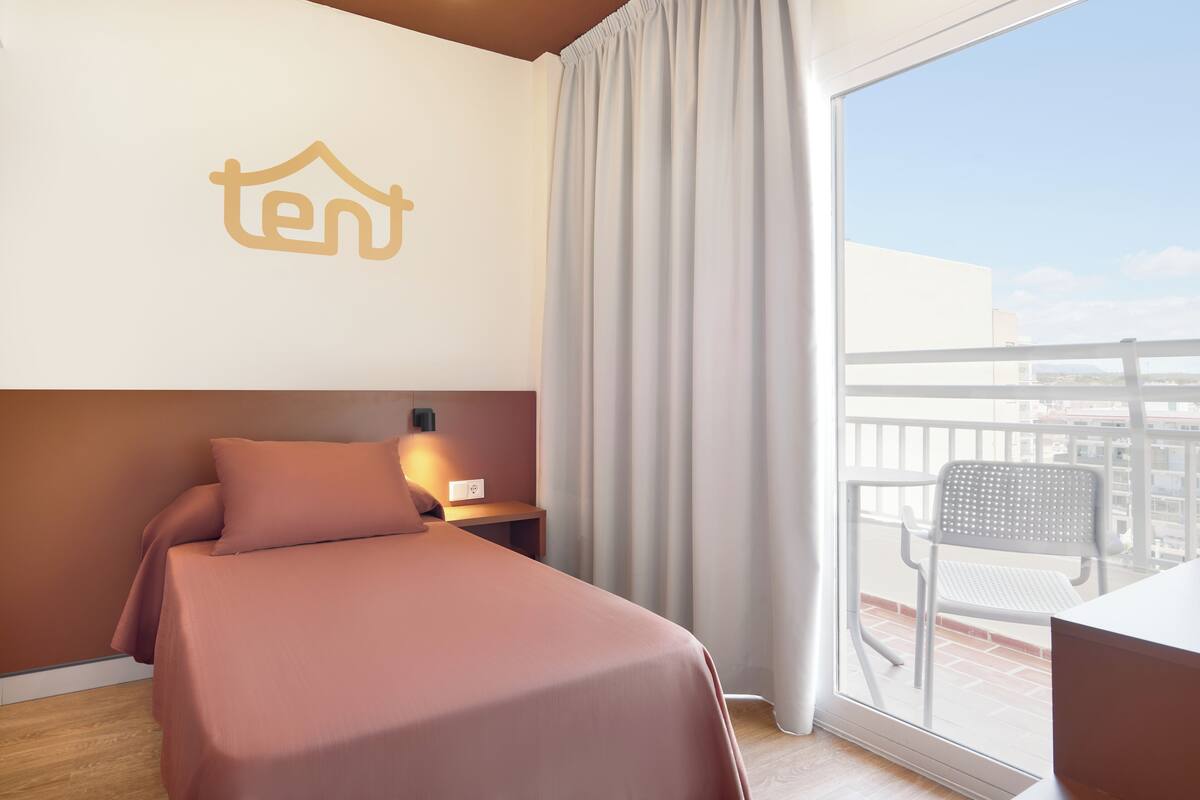 Chambre Simple Standard, balcon (Bed & Unlimited Brunch)