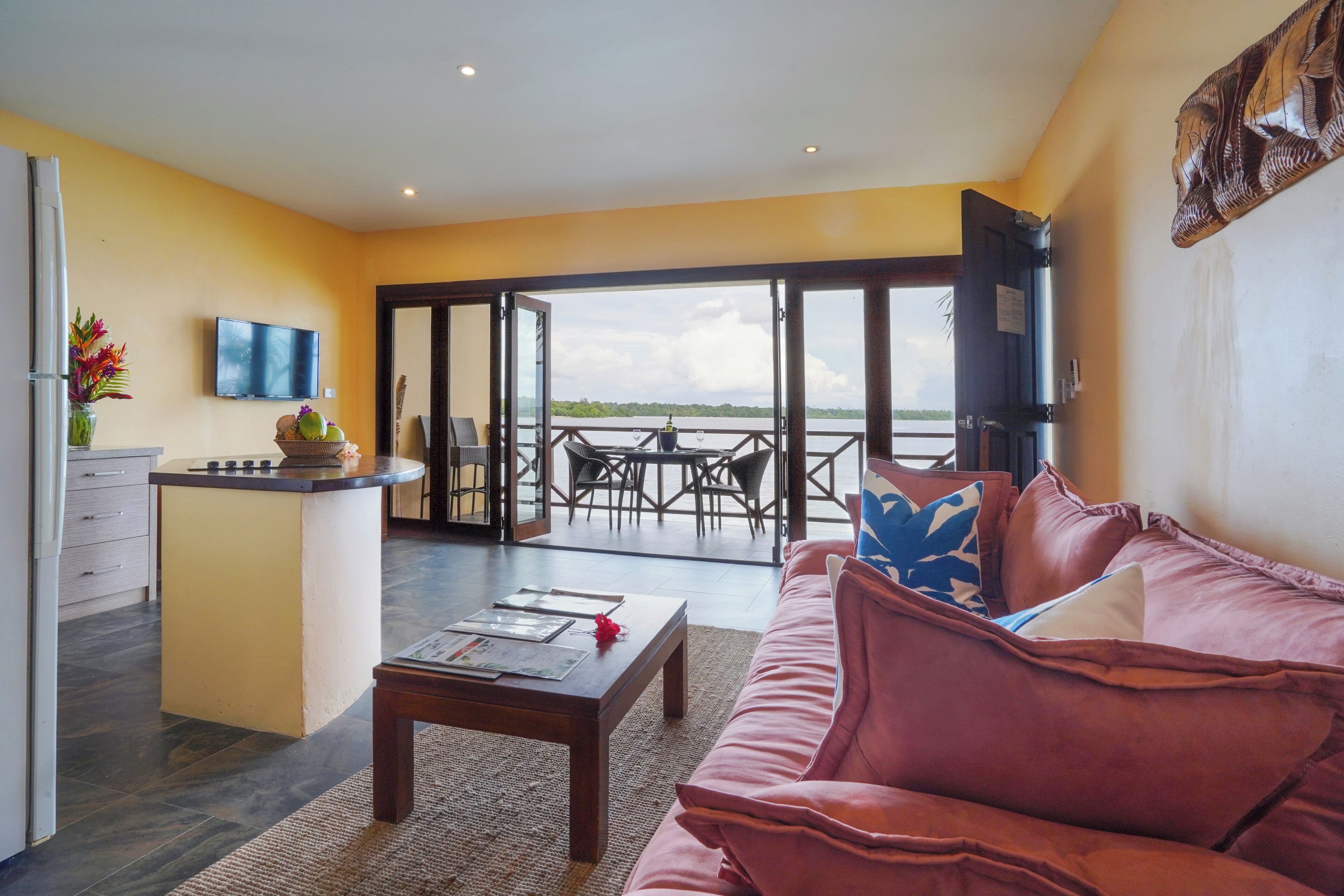 Oceanfront One Bedroom Suite | Premium bedding, in-room safe, iron/ironing board, free WiFi