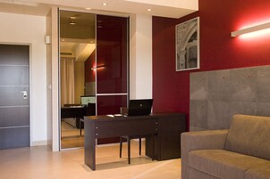 Suite, Balcony, Sea View | Living area | Plasma TV