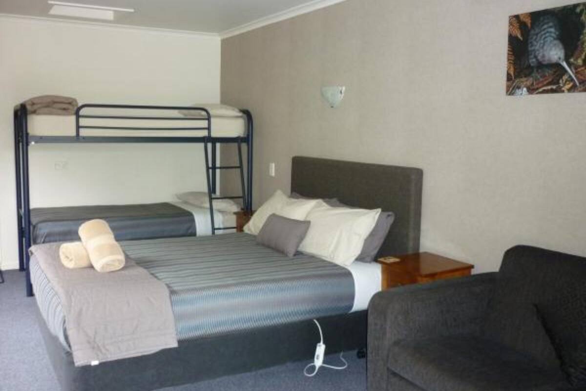 Habitación familiar | Insonorización, cunas, wifi gratis y decoración personalizada 