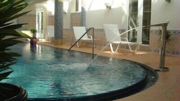 Indoor pool, outdoor pool