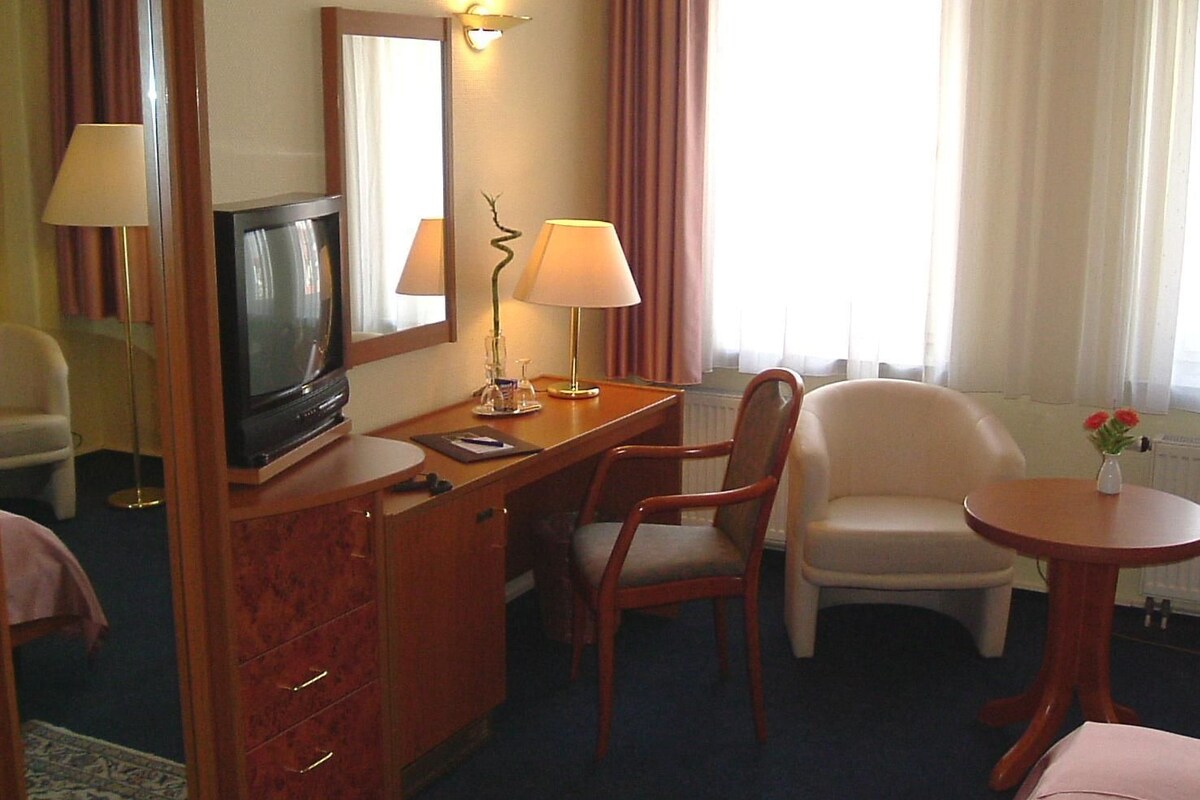 Standard Single Room | Living area | LCD TV