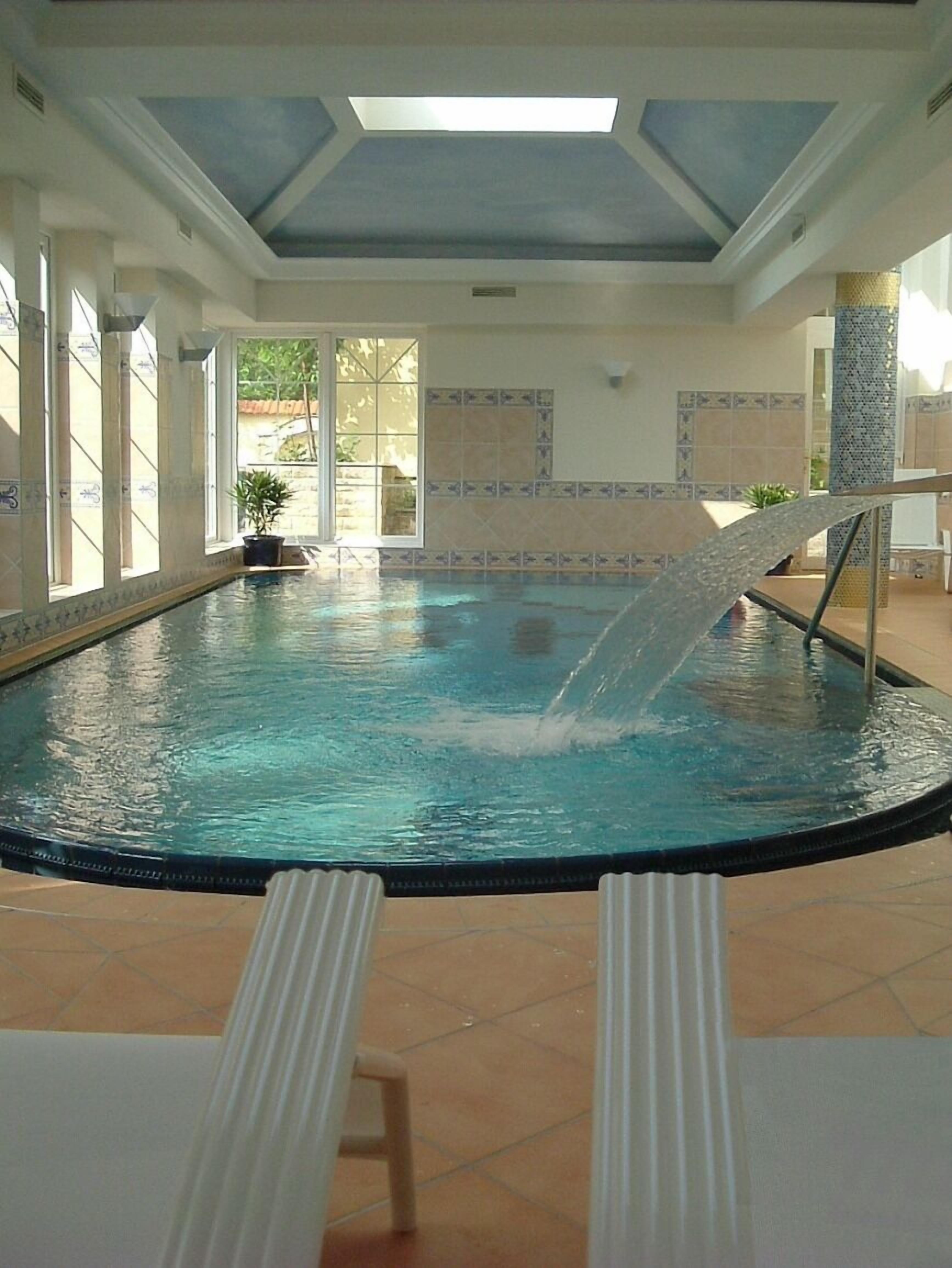 Indoor pool, outdoor pool