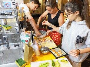 Café - Sakura Hostel Asakusa (Tokyo)