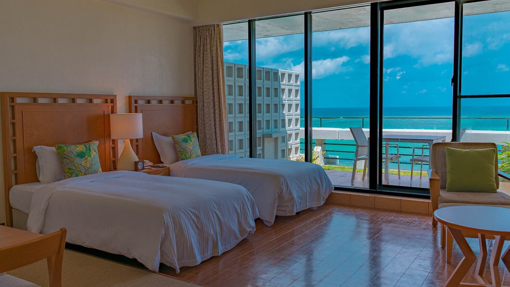 In-room safe, free WiFi, bed sheets