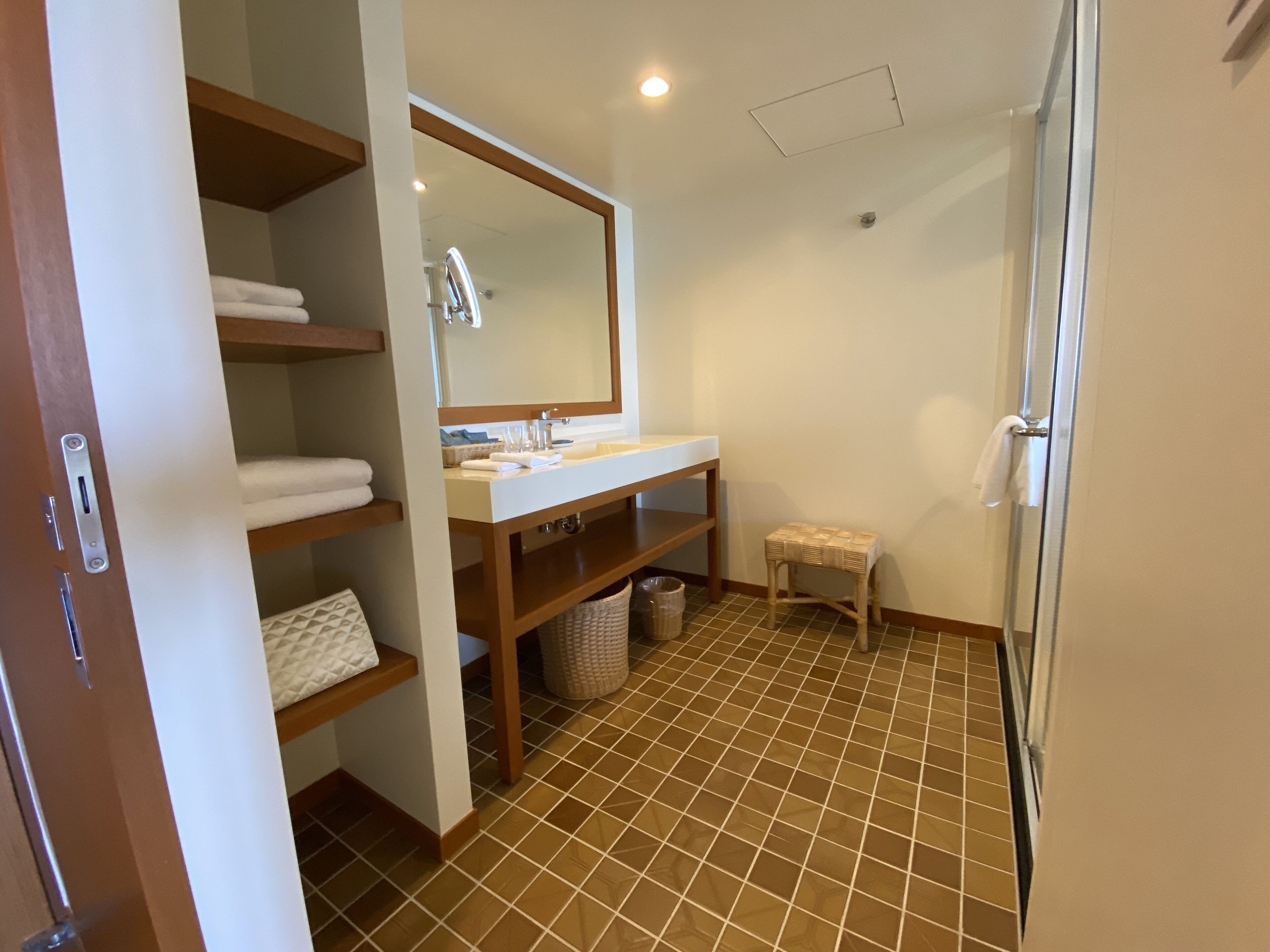 natural premier green view, non smoking (extra bed for 3+ people) | bathroom | separate bathtub and shower, rainfall showerhead, free toiletries