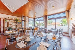 Daily buffet breakfast (EUR 15 per person)