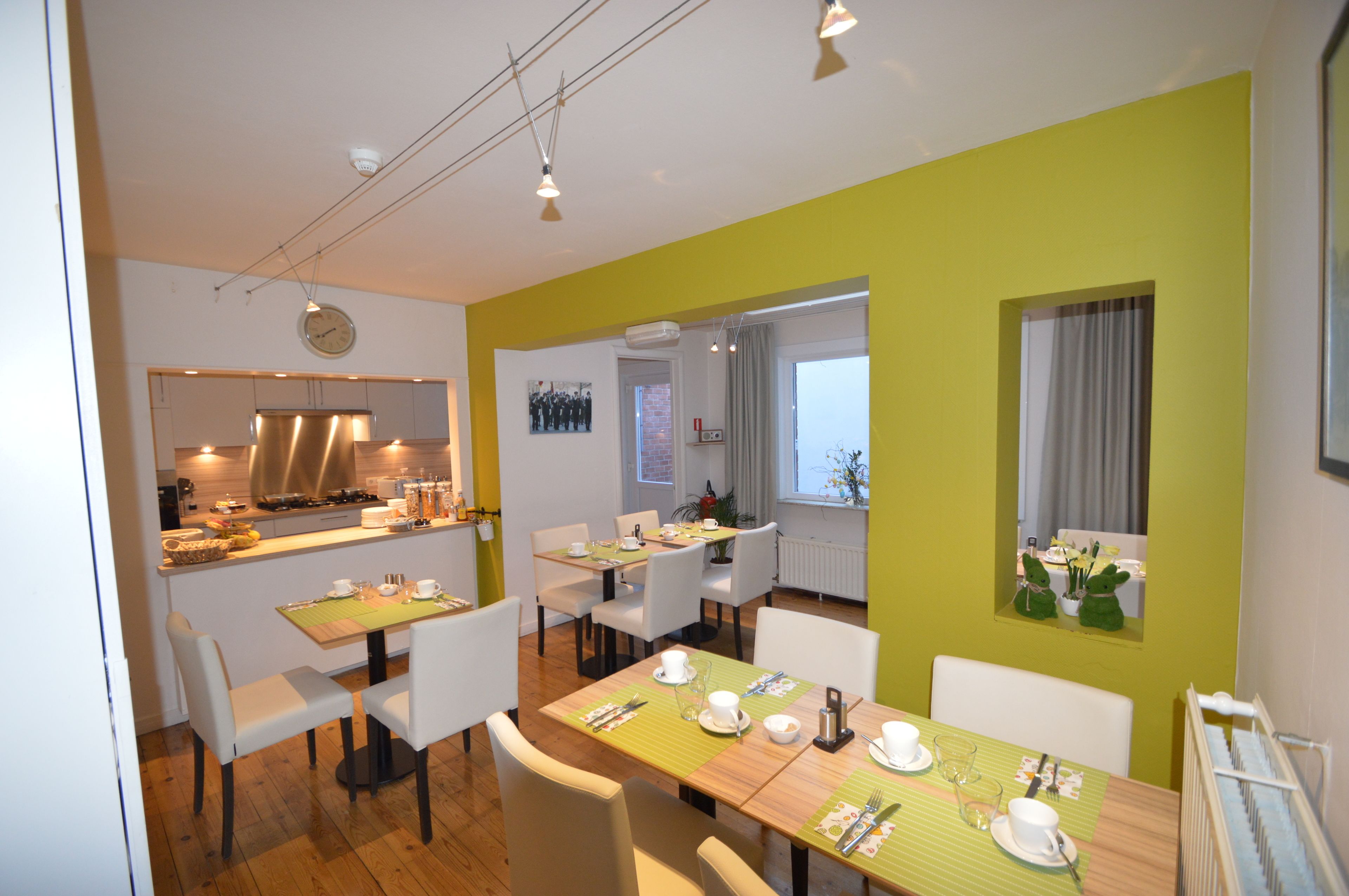 Desayuno continental incluido todos los días 