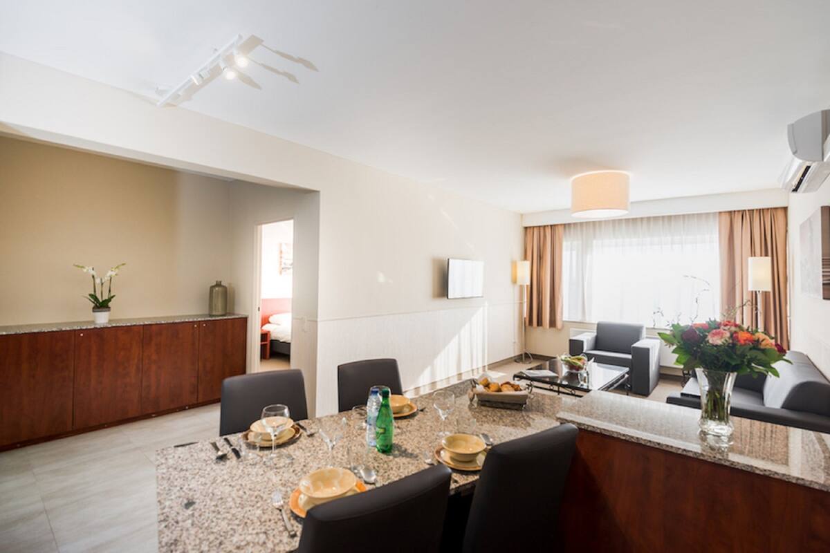 Leilighet – deluxe | Spiseområde på rommet