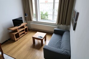 Standard-Maisonette | Wohnzimmer | Flachbildfernseher