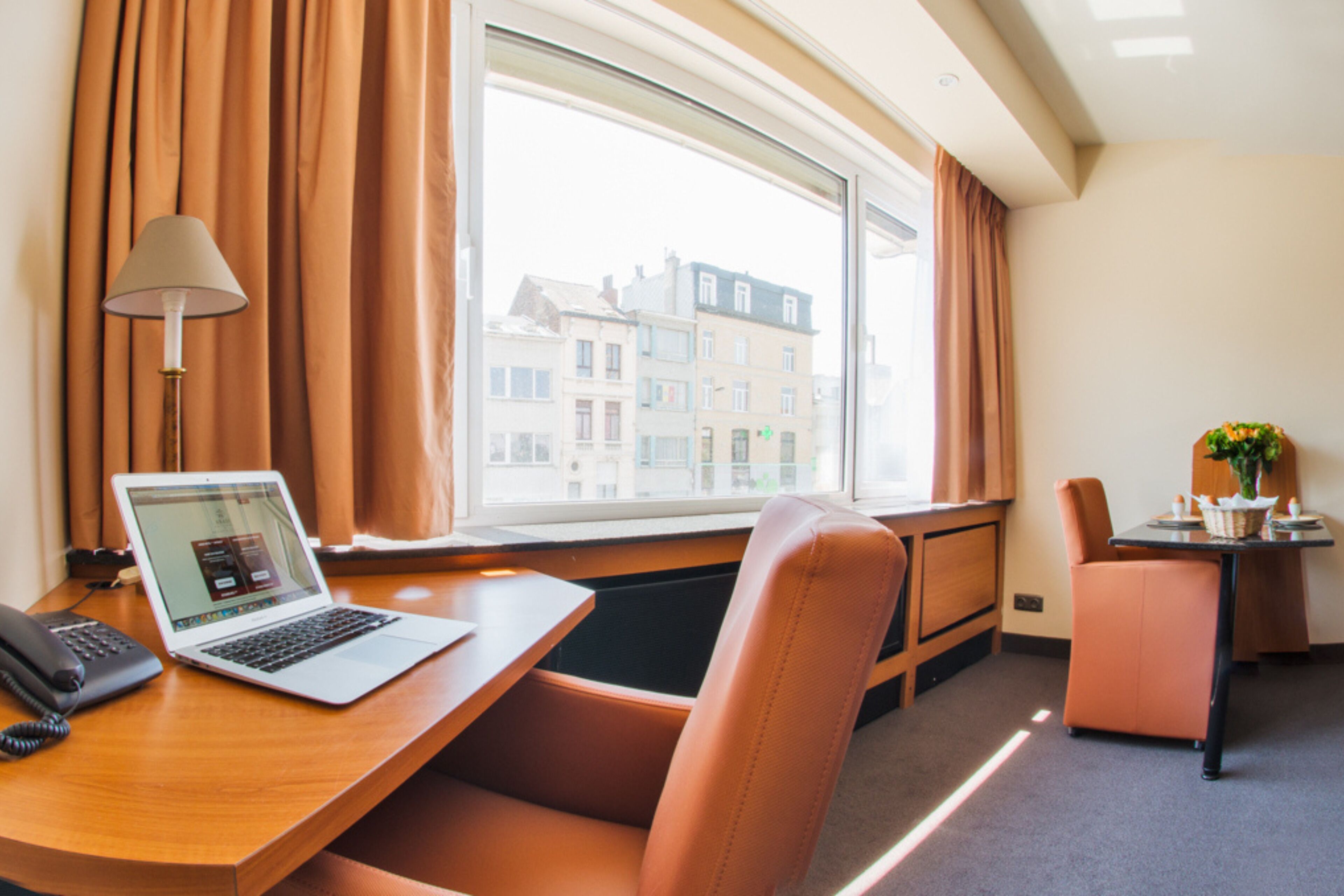 studio | room amenity