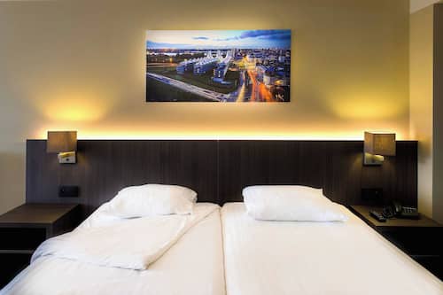 1 bedroom, premium bedding, individually decorated, desk
