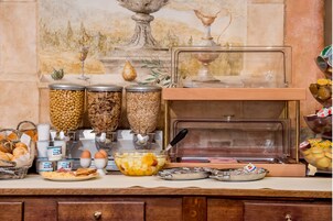 Daily buffet breakfast (EUR 16 per person)