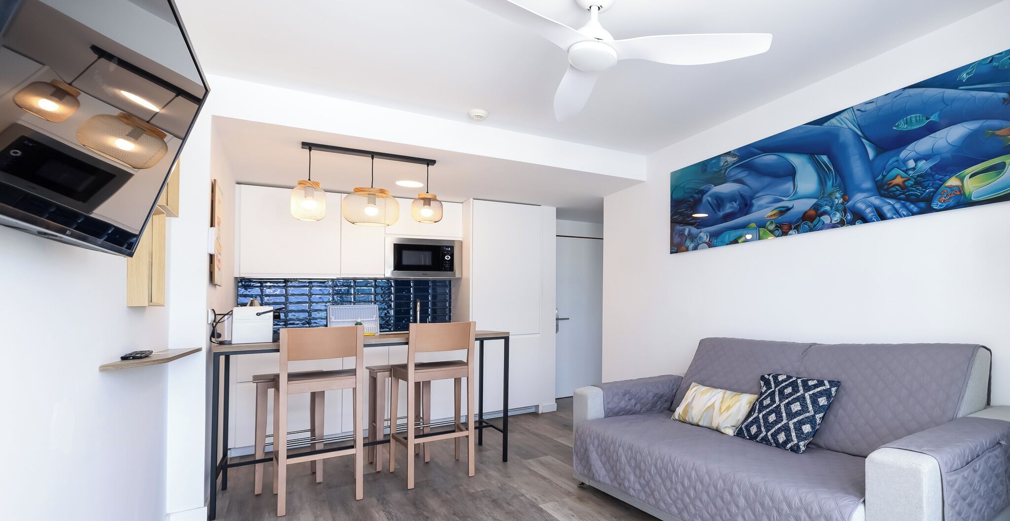 sweet home apartment, with pool or garden view (no cleaning service) | living area