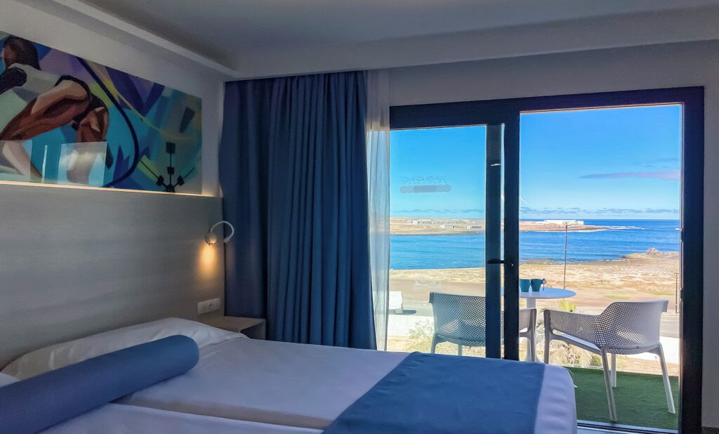 surfing dreams, sea view | 1 bedroom, in-room safe, blackout curtains, free wifi
