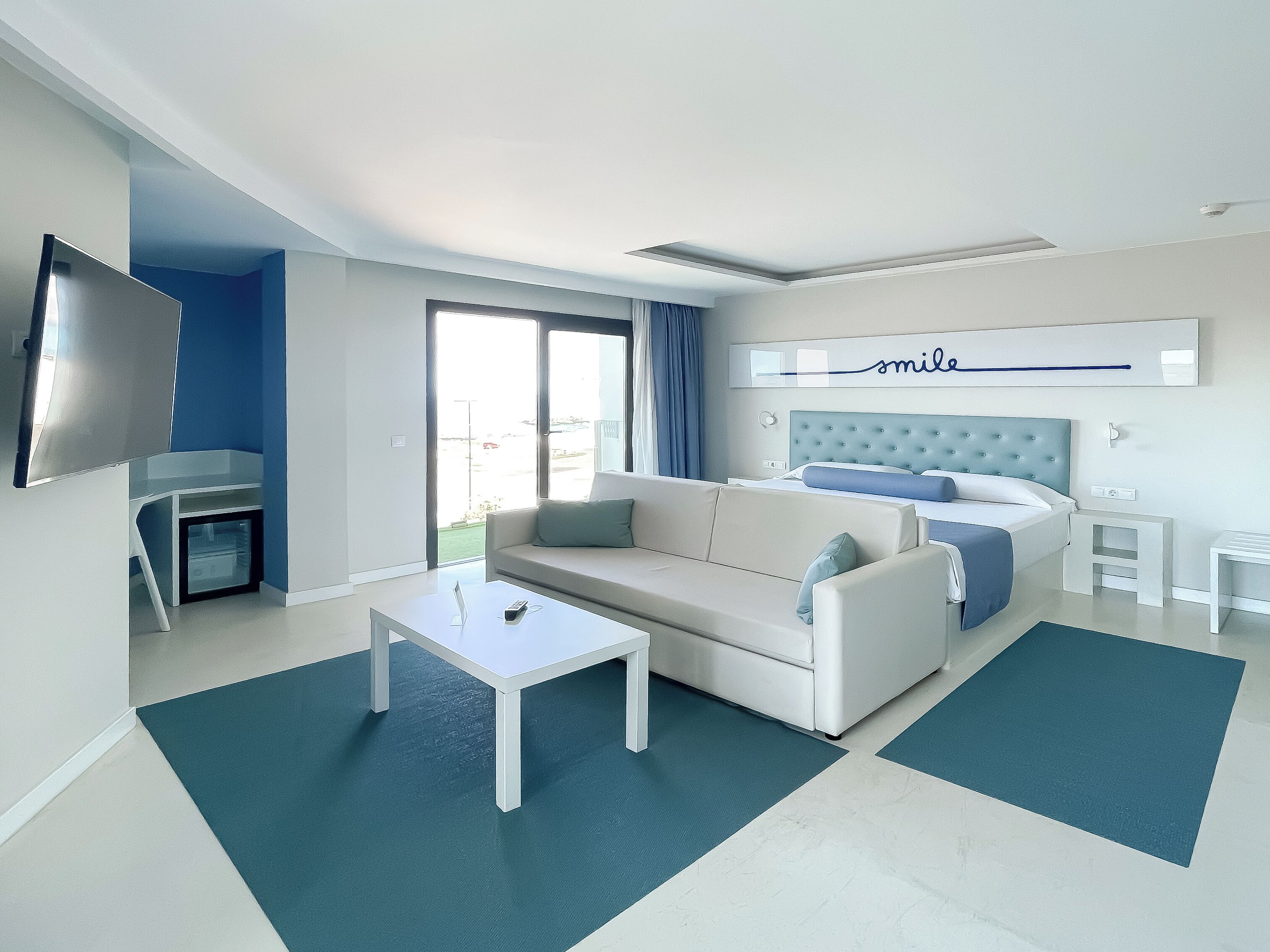 studio suite | 1 bedroom, in-room safe, blackout curtains, free wifi