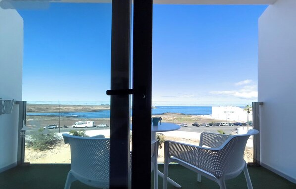 Surfing Dreams, Sea View | Terrace/patio
