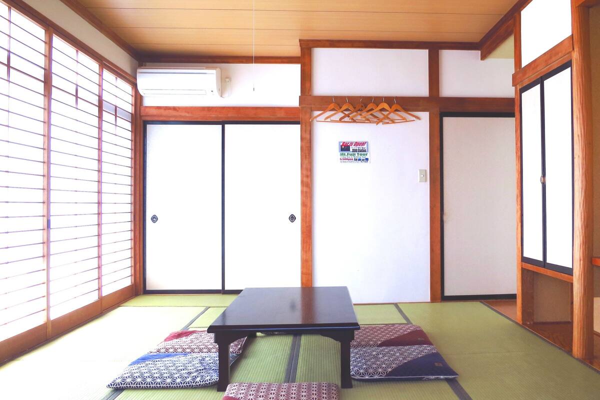 传统客房, 私人浴室 (Adult 5-6) | 羽绒被、免费 WiFi、床单