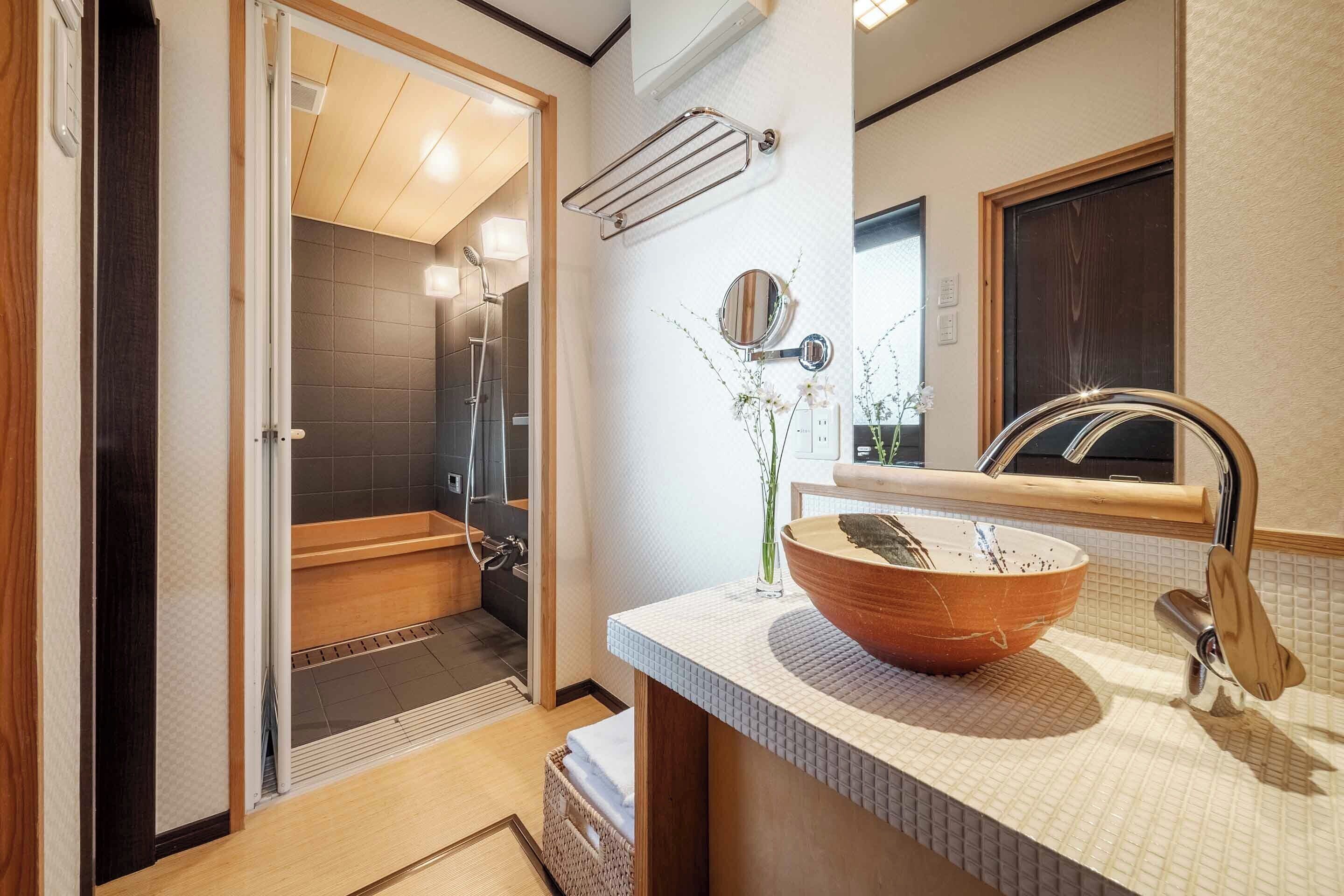 Traditional House, 1 Bedroom, Kitchen, Garden View | Bathroom sink