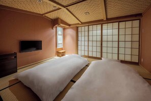 Traditional House, 1 Bedroom, Kitchen, Garden View | 1 bedroom, down comforters, in-room safe, individually decorated - Akane-an Machiya Holiday House (Kyoto)