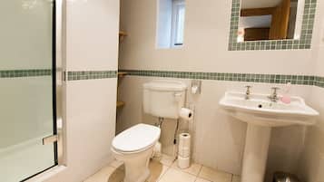 Cottage, Ensuite (Pepper Pot) | Bathroom