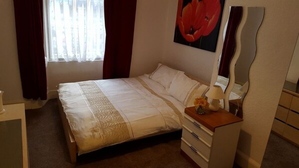Double Room, 1 King Bed, Accessible