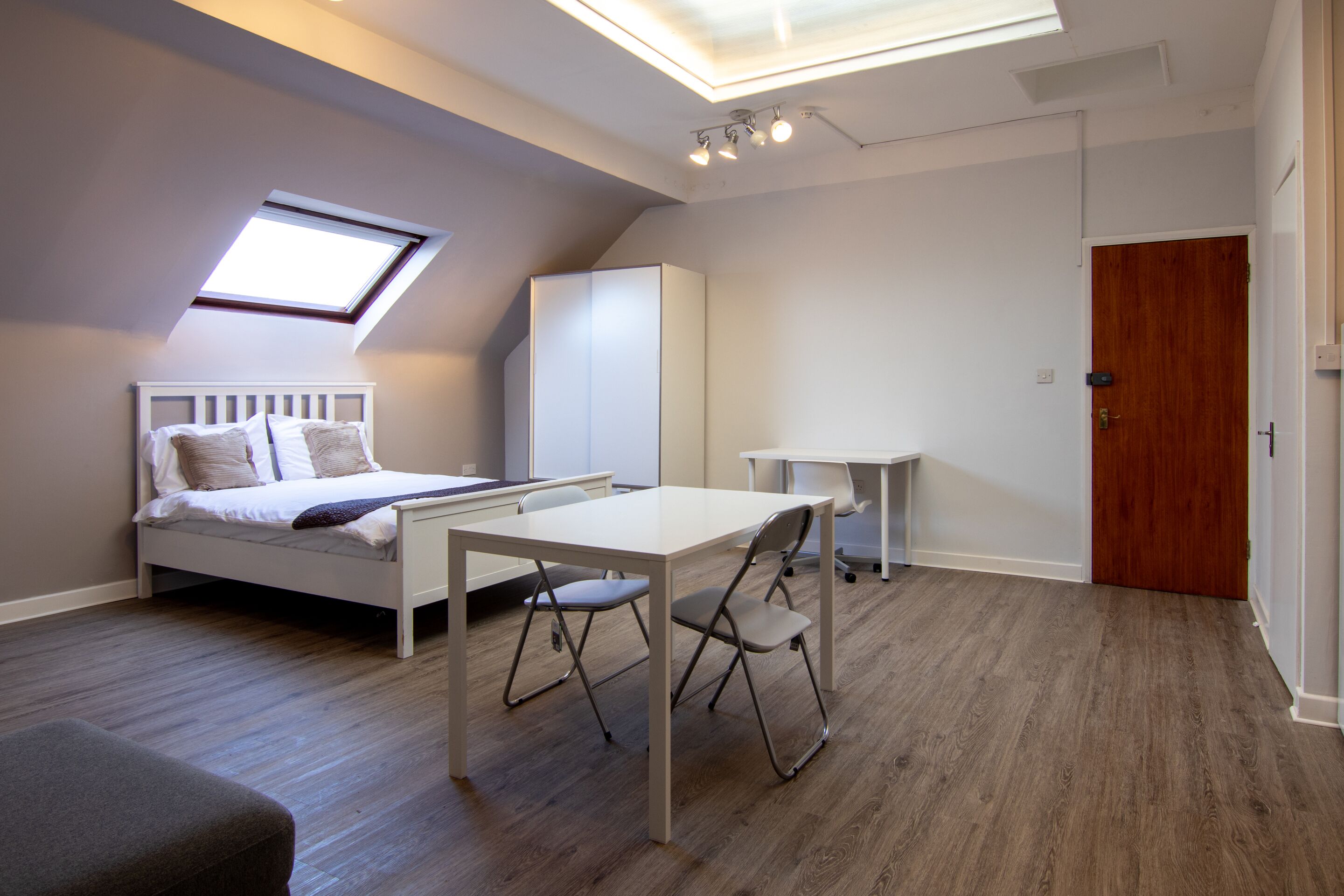 Photo - Shelford Lodge