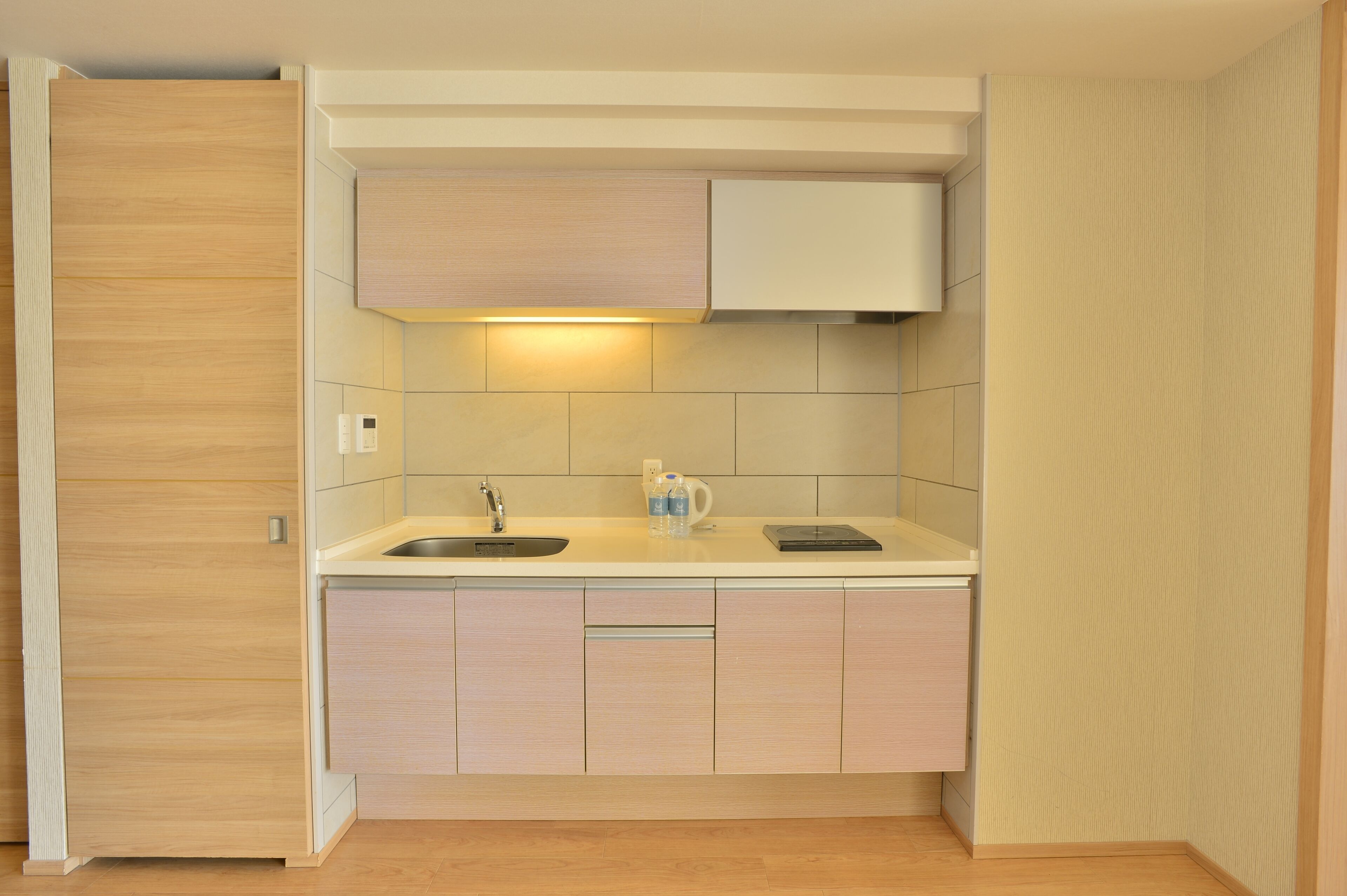 fridge, microwave, stovetop, freezer